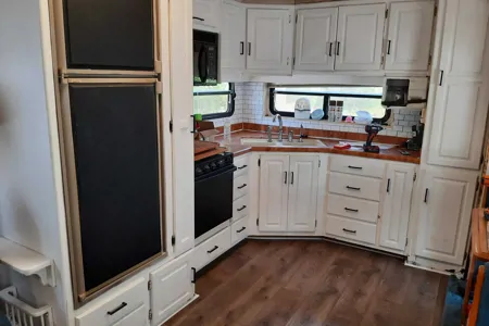 Blaise's National Seabreeze Fifth Wheel