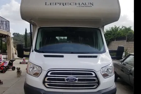 Horacio's Coachmen Leprechaun 20cb Class C