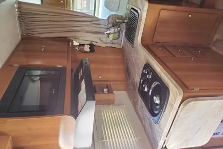 Horacio's Coachmen Leprechaun 20cb Class C