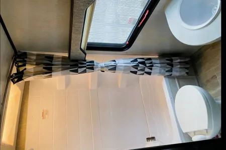 Ian and Lindsay's Heartland North Trail 24BHS Travel Trailer