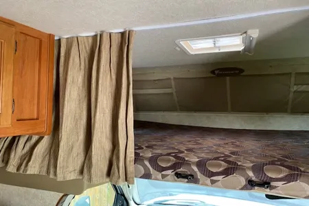 L's Adventurer Ford Class C