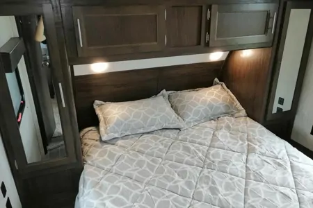 Jen & Lee's Cherokee 2020 274dbh Travel Trailer