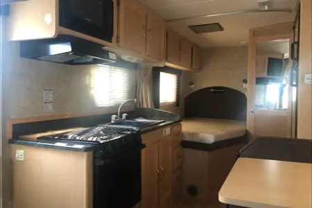  Family Adventurer! 22” Sleeps 6, life time memory!