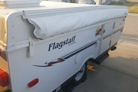Excellent Tent Trailer with 2 Dinettes and Electric Crank Up - Only one in AB
