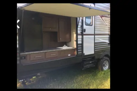 Greg’s 2019 pioneer ds320 Travel Trailer