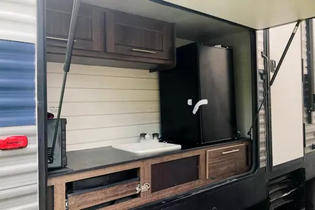 2018 Zinger  Travel Trailer