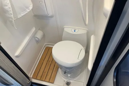 ✹Meet Odin✹ A Turn Key 2021 Winnebago Revel w/WiFi & 4x4