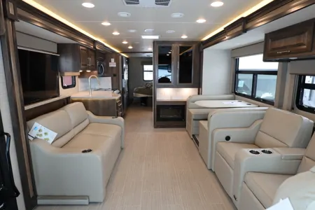 Family & Fun Entegra Coach Vision XL 34G Class A