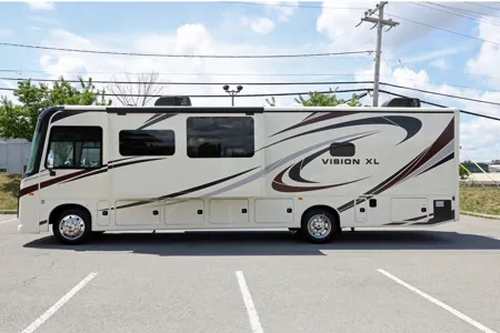 Family & Fun Entegra Coach Vision XL 34G Class A