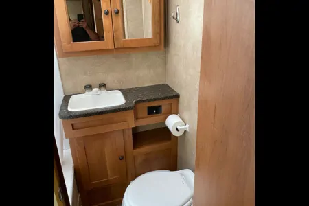 The Glamping Palace Bunkhouse - Edmonton or Ross Haven Pickup