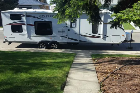 Fraser's Jayco Jay feather Travel Trailer
