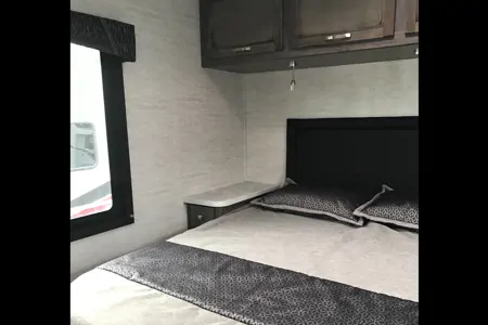 ERIC's 2022 Jayco Redhawk 27N SE Class C