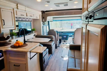2022 CONVENIENT & EASY TO DRIVE RV!!! Entegra Coach Vision 27A