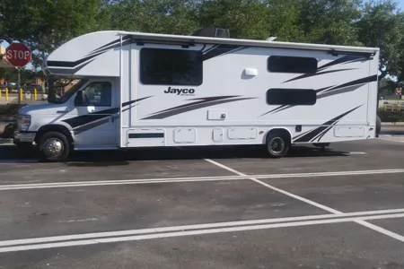 Oscar & Lucy Jayco Redhawk Class C