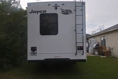 Oscar & Lucy Jayco Redhawk Class C