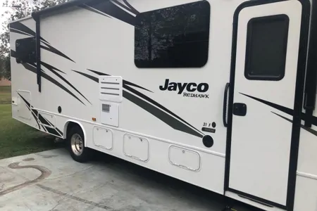 Oscar & Lucy Jayco Redhawk Class C