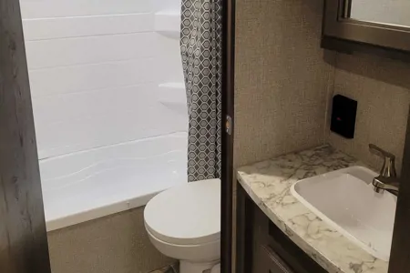 🌟5 Star Travel Trailer- sleeps 8! Comfort and luxury 