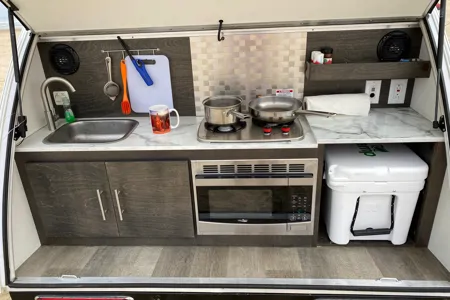 Mini adventurer-2021 Nucamp Tag XL Boondock