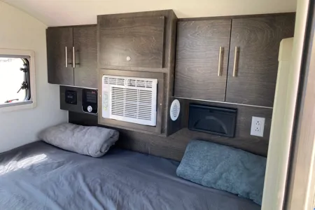 Mini adventurer-2021 Nucamp Tag XL Boondock