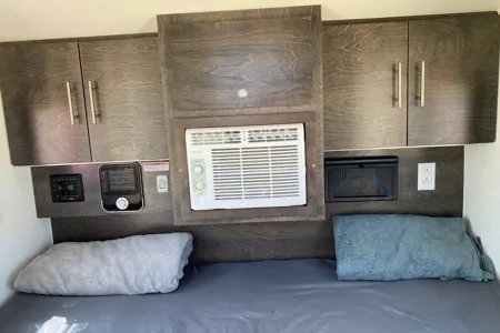 Mini adventurer-2021 Nucamp Tag XL Boondock