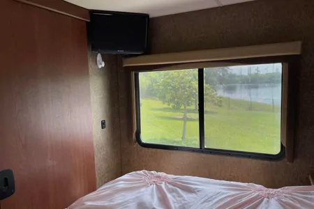 Artistic ACE 29.2 Class A with Rooftop 8'x8' Hangout