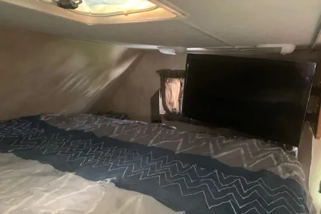 13 Thor Motor Coach Majectic Class C