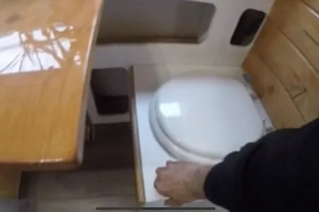 Converted School Bus SKOOLIE fully solar powered SEATS 7!