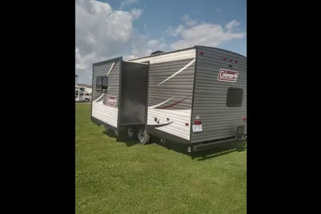 Coleman Lantern 244BH Travel Trailer