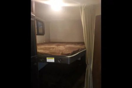 Coleman Lantern 244BH Travel Trailer