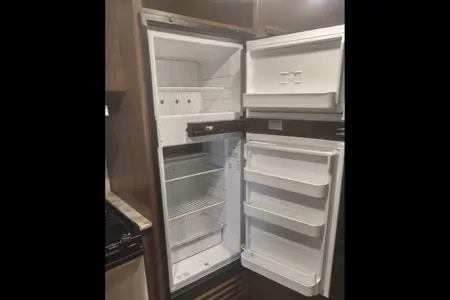 Coleman Lantern 244BH Travel Trailer