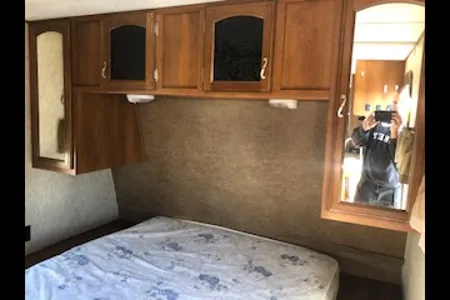 Prime Time Avenger 28 DBS Travel Trailer