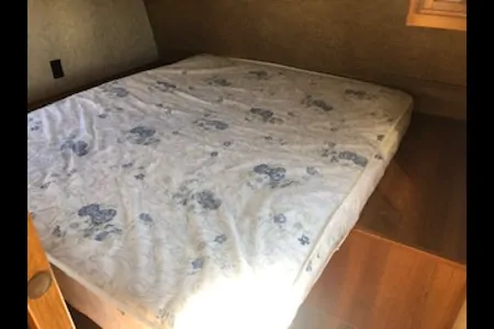 Prime Time Avenger 28 DBS Travel Trailer