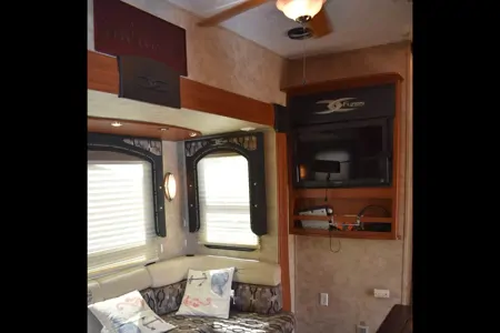 Adam's Keystone Fuzion touring edition
