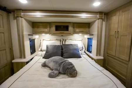 2020 Coachmen  RV Sportscoach SRS 366 BH Class A (Diesel Pusher)
