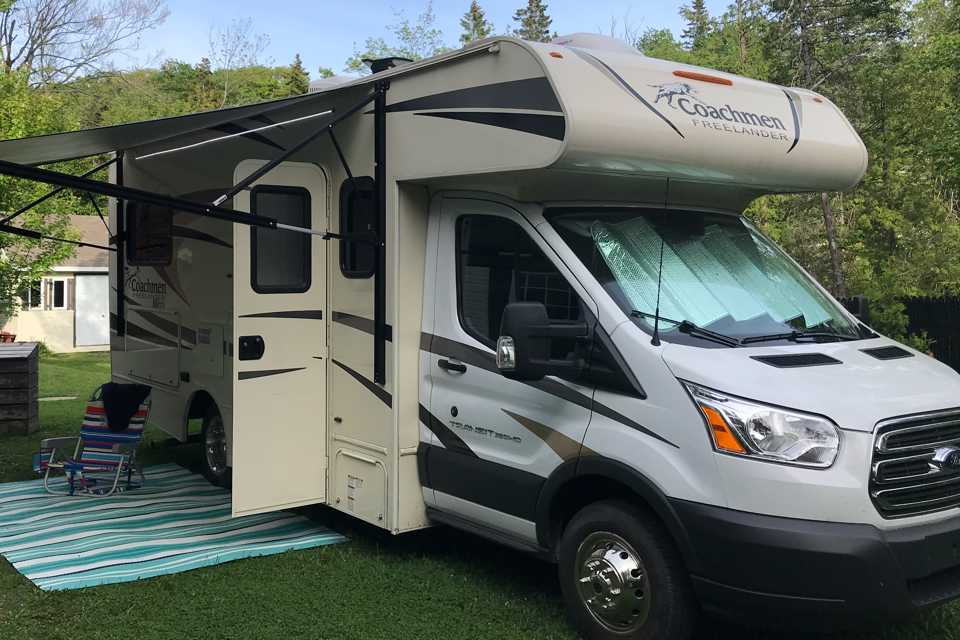 Rent My 18 Coachmen Freelander Cb Rv From 199 Night Rvezy