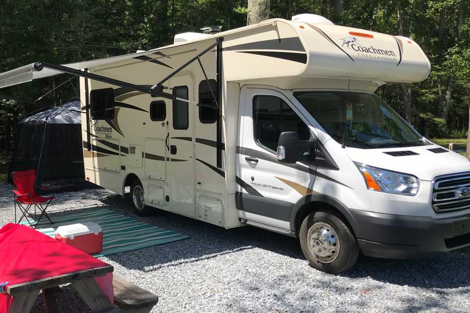 Rent My 18 Coachmen Freelander Cb Rv From 199 Night Rvezy