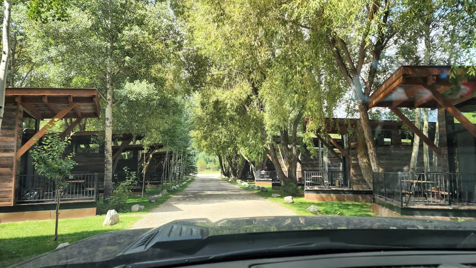 Jackson Hole Campground Fireside Resort Pictures, Features