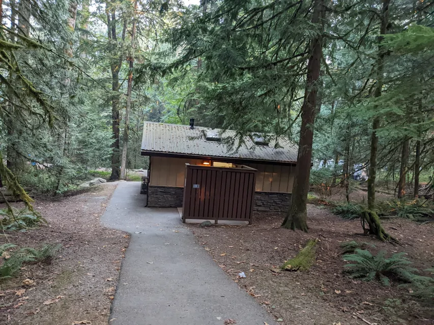 Maple Bay Cultus Lake Provincial Park Pictures, Features & Amenities