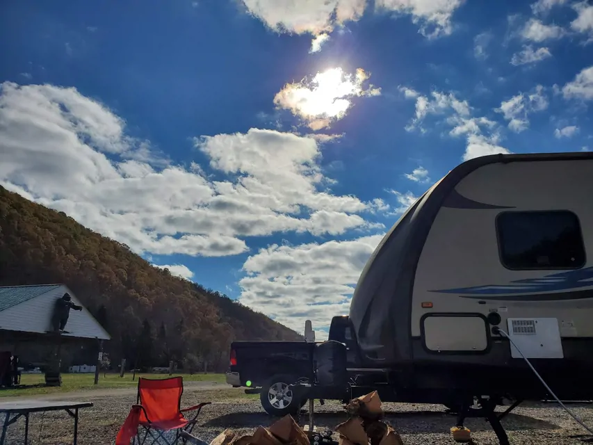 Eagle's Nest Campground Photos et caractéristiques du camping RVezy