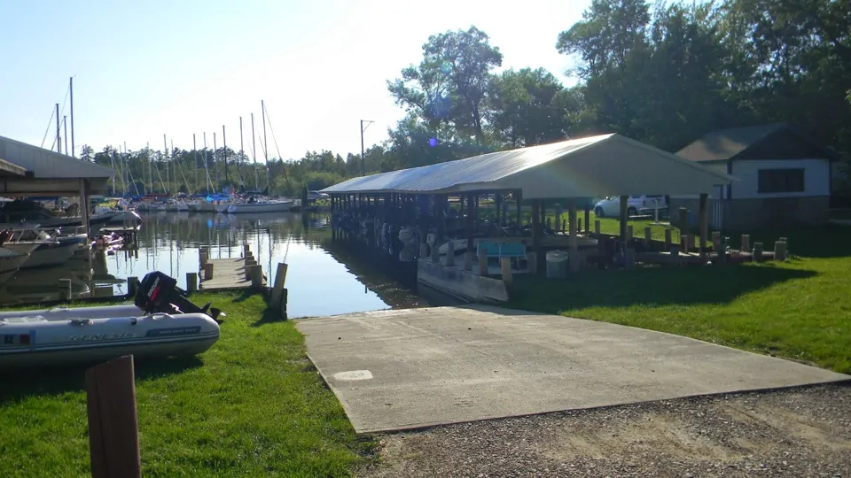 Shores of Leech Lake Campground and Marina Pictures, Features & Amenities