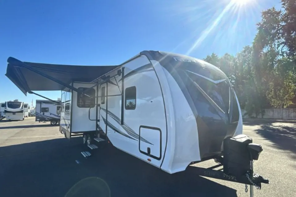 2007 Weekend Warrior Toy hauler