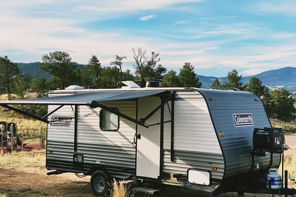 2022 Coleman Lantern 17B