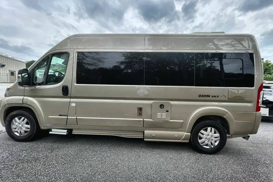 2022 Roadtrek ZION SRT SRT