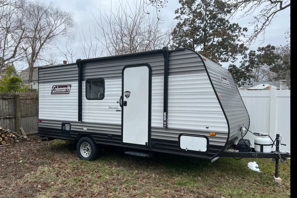 2022 Dutchmen Lantern 17 B