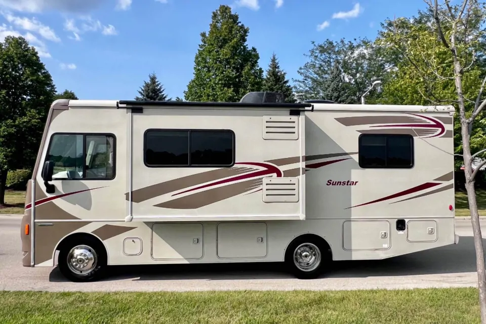 2020 Winnebago Sunstar