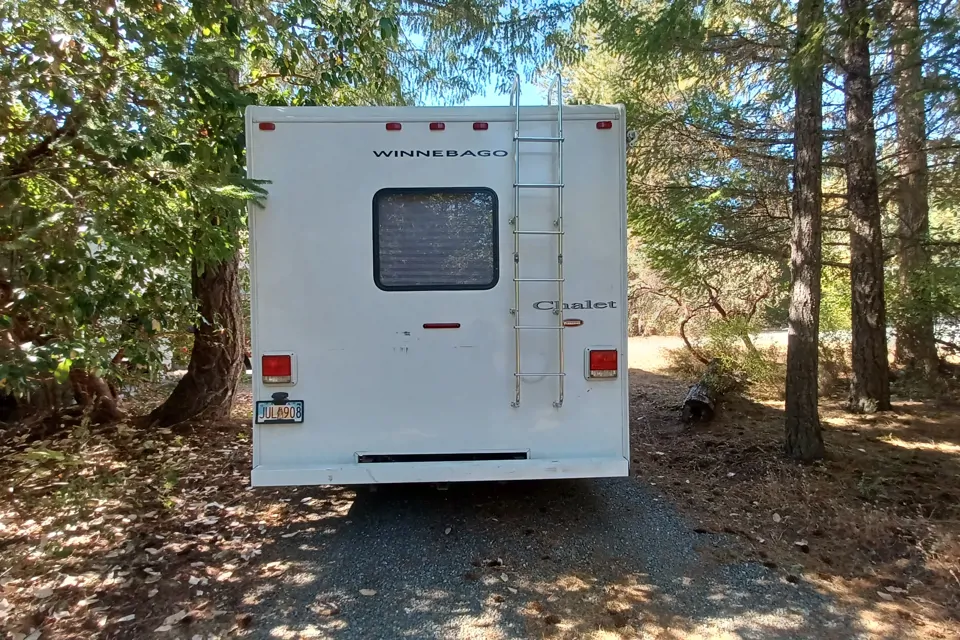 2011 Winnebago CHALET BUNKHOUSE