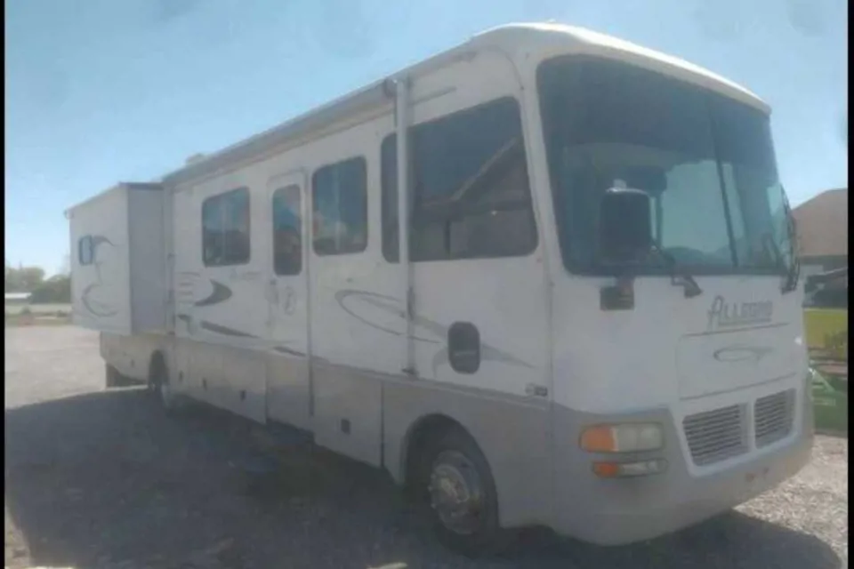 2002 Tiffin Motorhomes Allegro