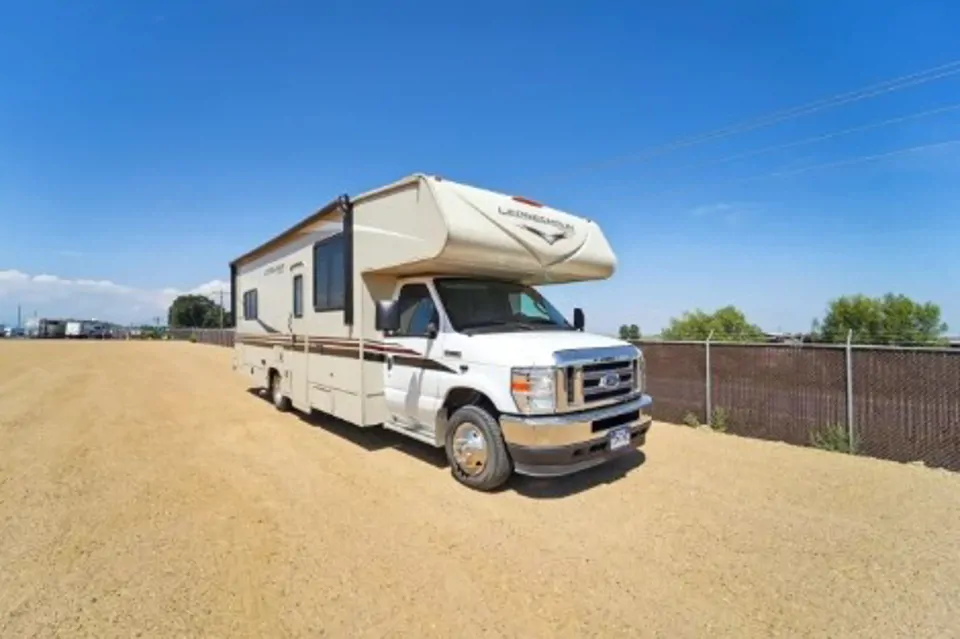 2021 Coachmen Leprechaun 270QB