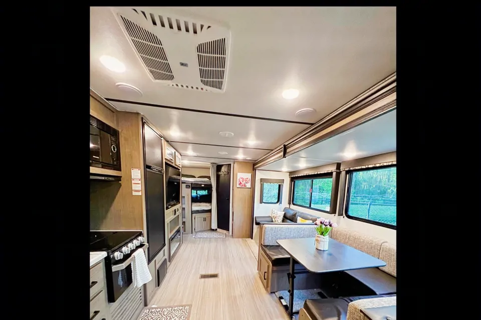 2020 Keystone Hideout 