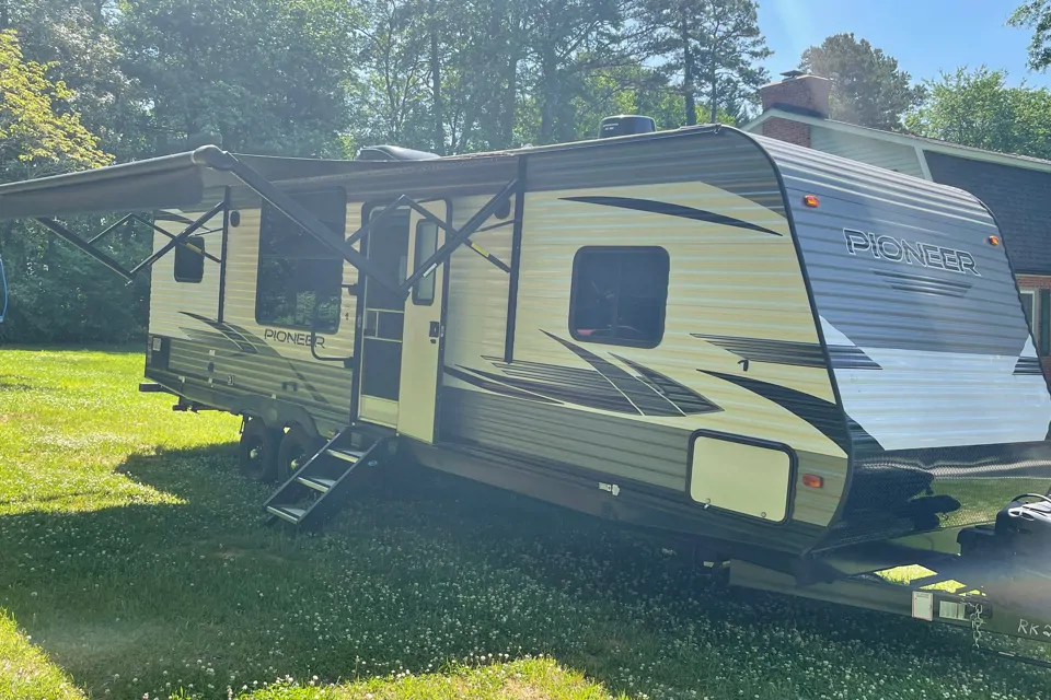 2020 Heartland Pioneer 